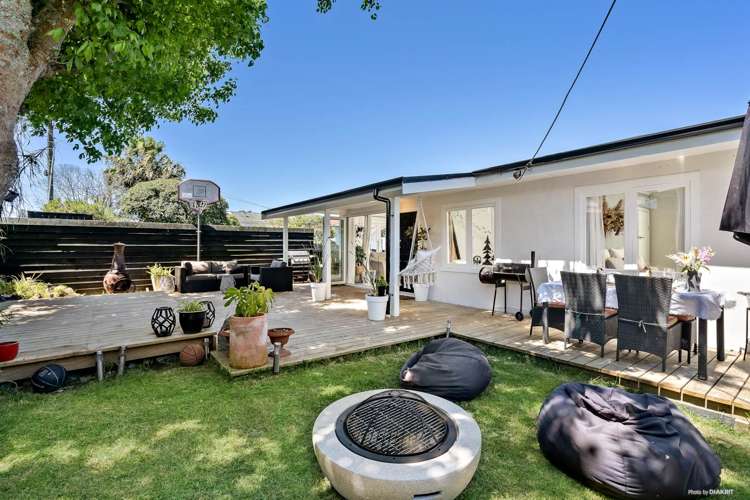 19 Tahi Terrace Glen Eden_2