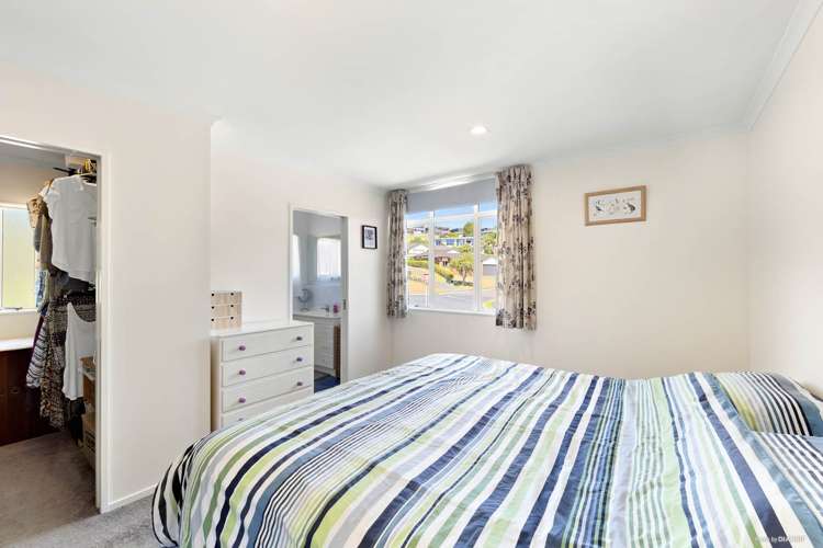 10 Roberta Crescent Orewa_7