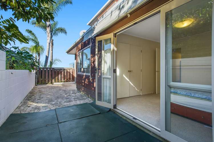 2/23 Commodore Parry Road Castor Bay_12