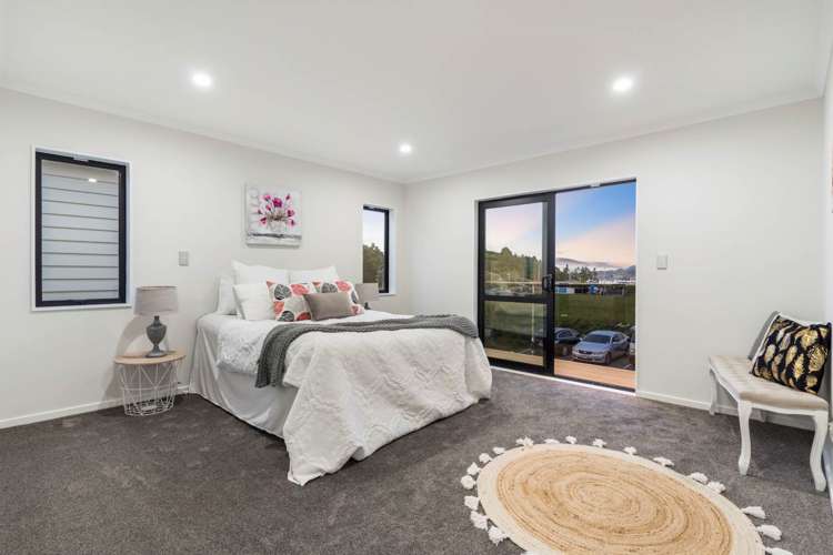 11 Bush View Place Flat Bush_12