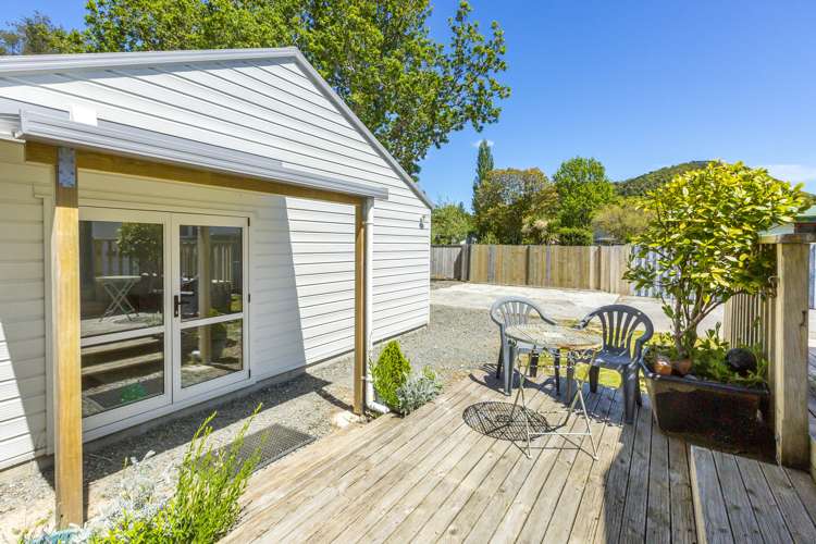 14 Molloys Road Te Marua_1