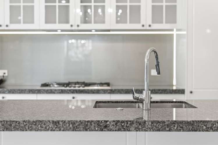 16 Lime Hill Rise Flat Bush_51