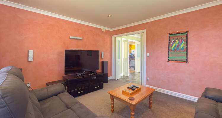 243 The Booms Avenue Thames_16