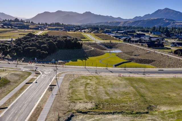 Mountain views, reserve outlook, premium location