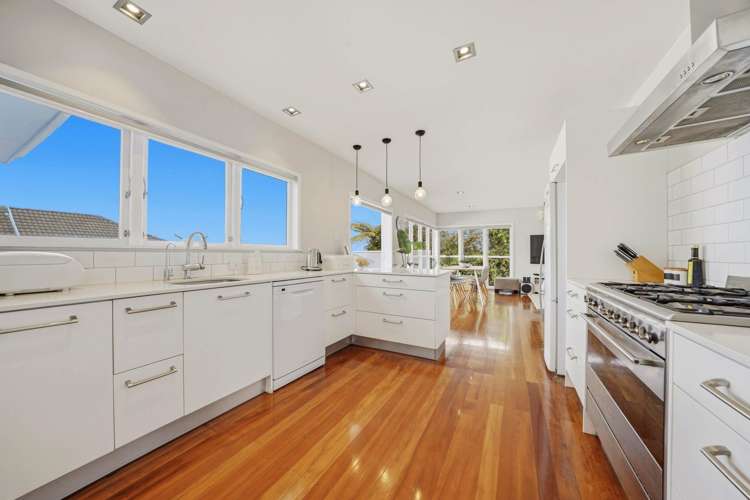 14 Richards Avenue Forrest Hill_11