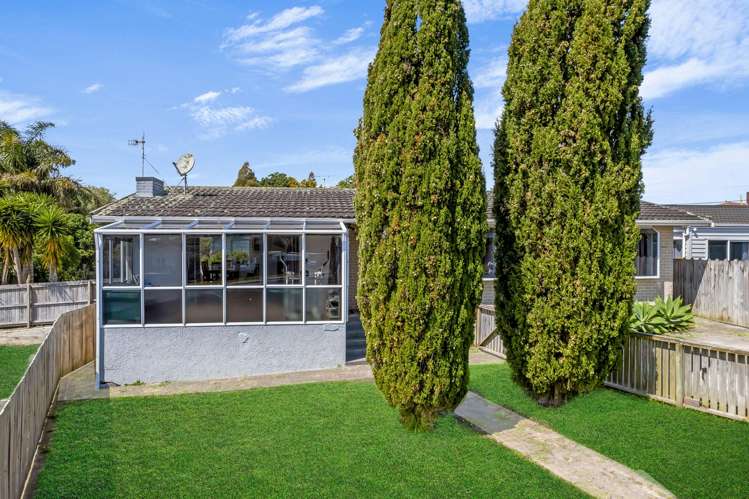 143B Tirimoana Road Te Atatu South_12