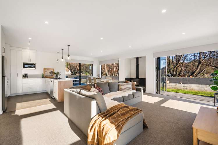 10 Alice Burn Drive Luggate_6