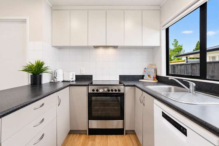 4a Somme Crescent Hillcrest_9