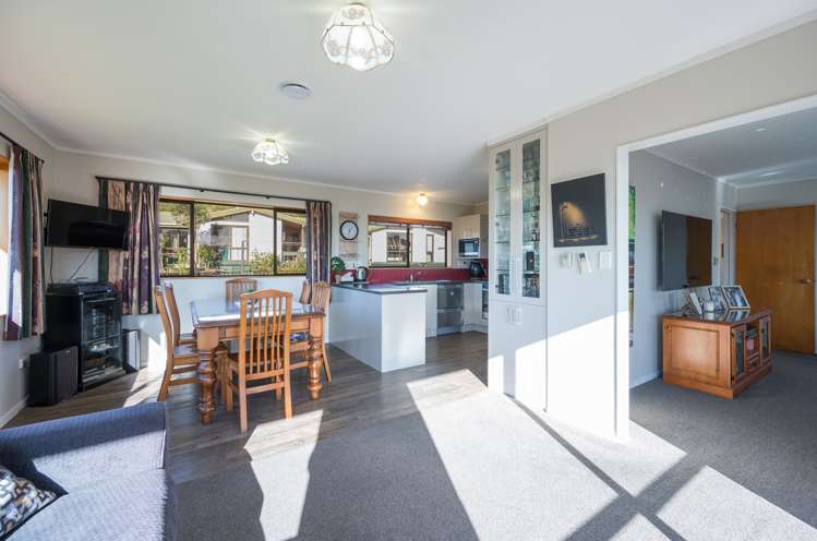 14 Selbourne Avenue Richmond_11