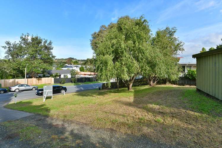 10 Shadon Place Stanmore Bay_18