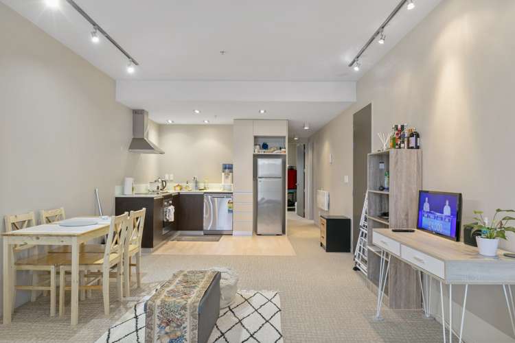 S103/28 Torrens Terrace Mount Cook_2