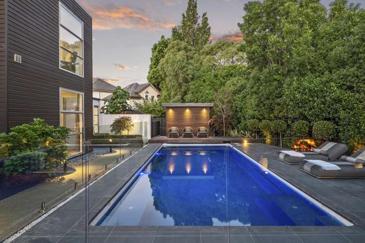 33 and 35 Glen Oaks Drive Northwood_36