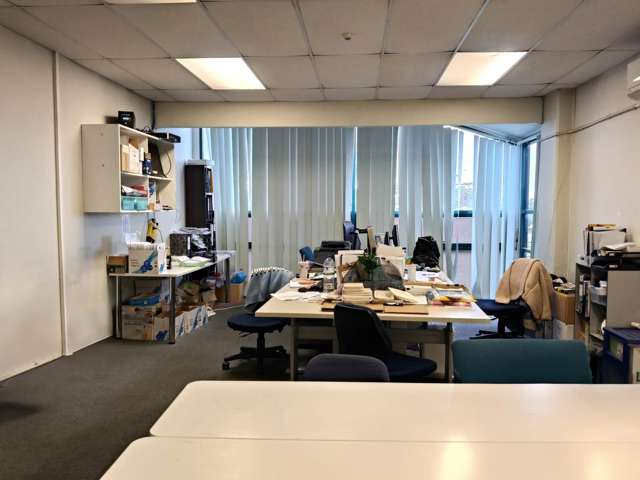 Unit A/33 Waipareira Avenue Henderson_1