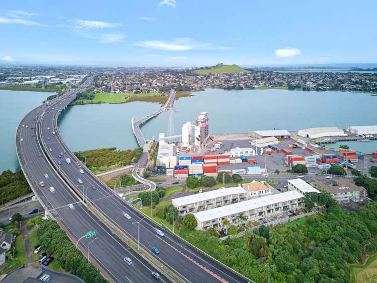 17/2 Onehunga Harbour Road Onehunga_16