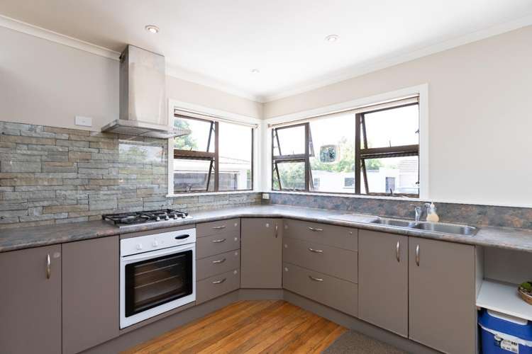 21 Florence Avenue_0