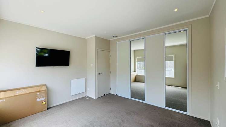 32 Isobel Road Greenhithe_7