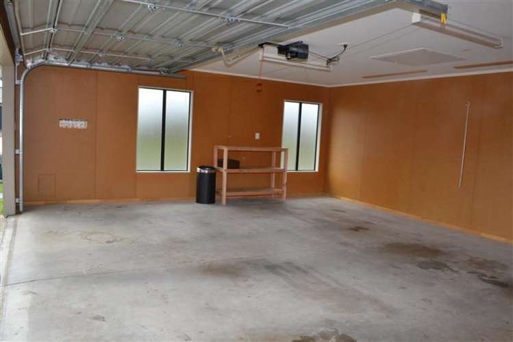 75 Meridian Grove Kelvin Grove_12