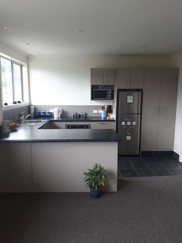 5/354 Stuart Street 10303_1