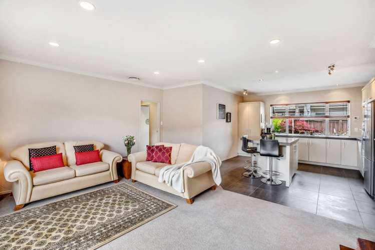 34 Stranraer Crescent Wattle Downs_8