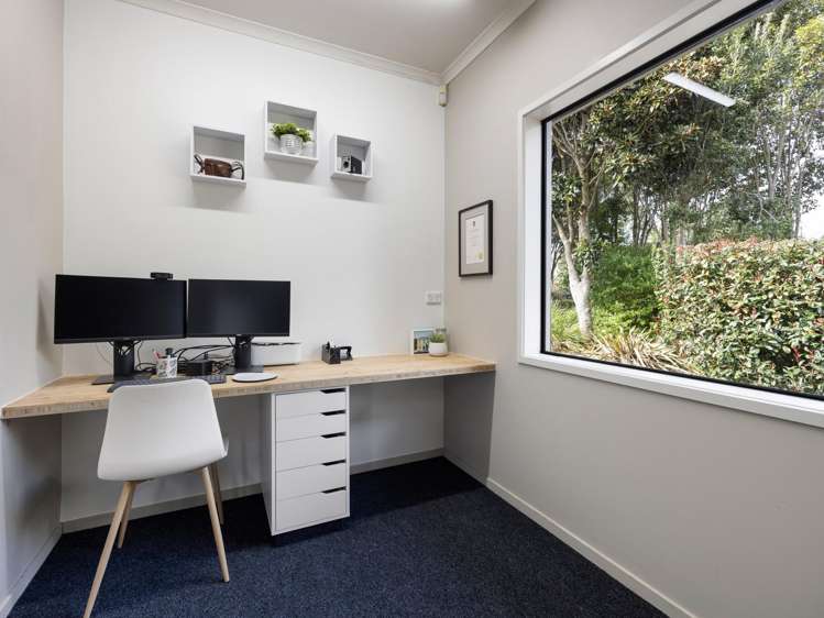 28 Somerton Drive Huntington_23