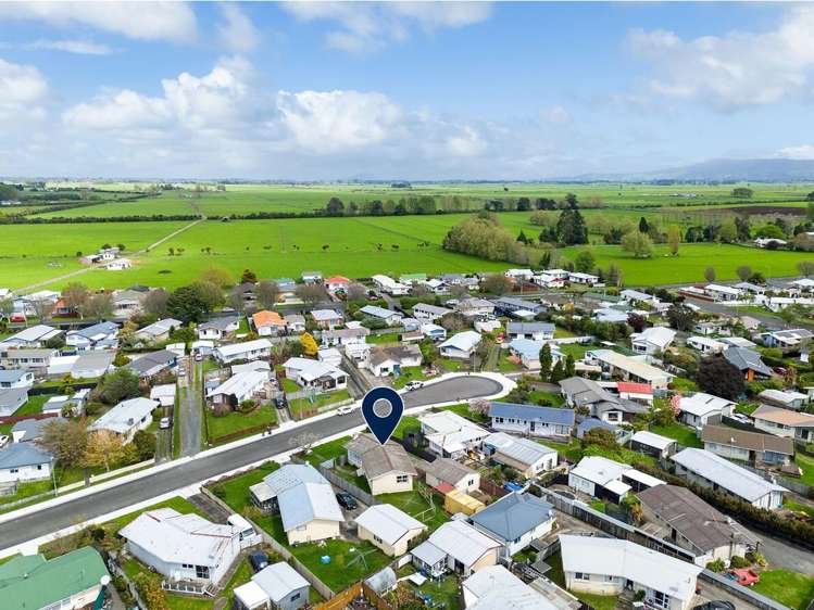 10 Pamela Place Deanwell_21