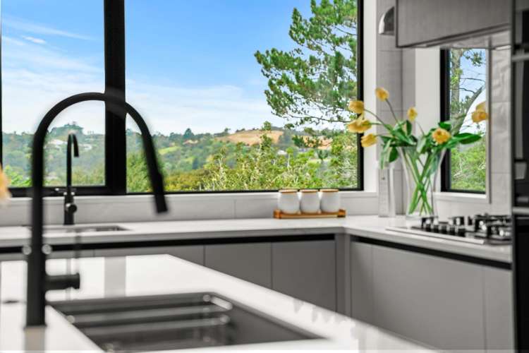 5 Highway View Lane Schnapper Rock_13