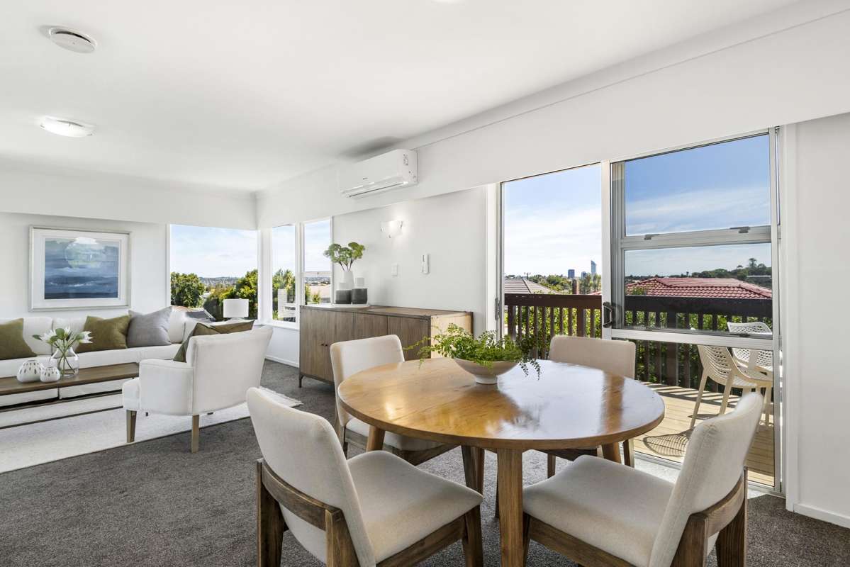 2/12 Westwell Road_4