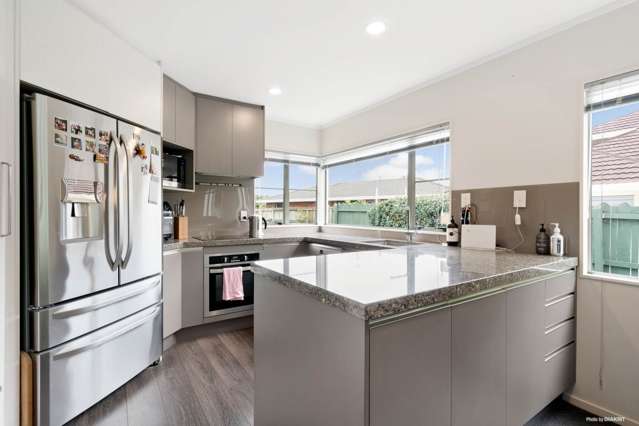 2/12 Mount Blanc Place Northpark_4