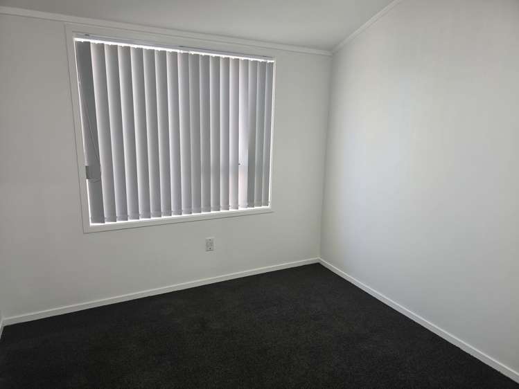 16 Glooming Place Conifer Grove Takanini_8