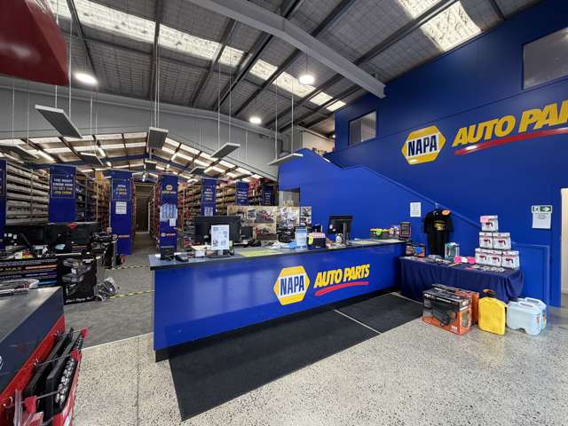 206 Main South Road Hornby_1