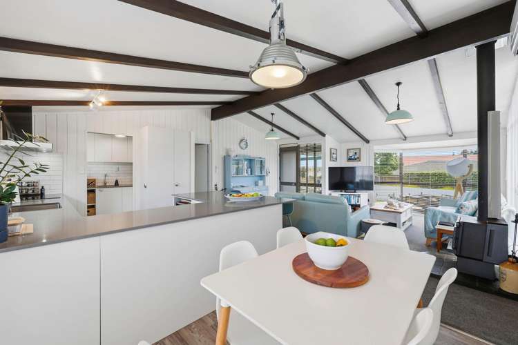 6 Vela Place Clarks Beach_11