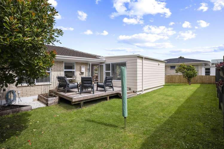 2/60 Chartwell Avenue Glenfield_6