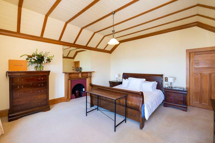 16 Hukarere Road Bluff Hill_18