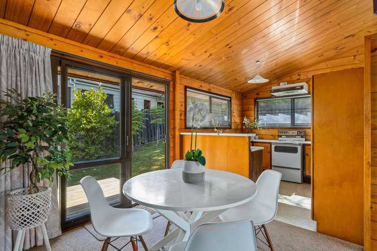 2 Morlie Place Torbay_7