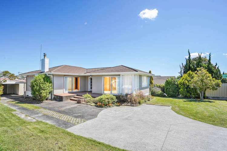 235 Edmonton Road Te Atatu South_15