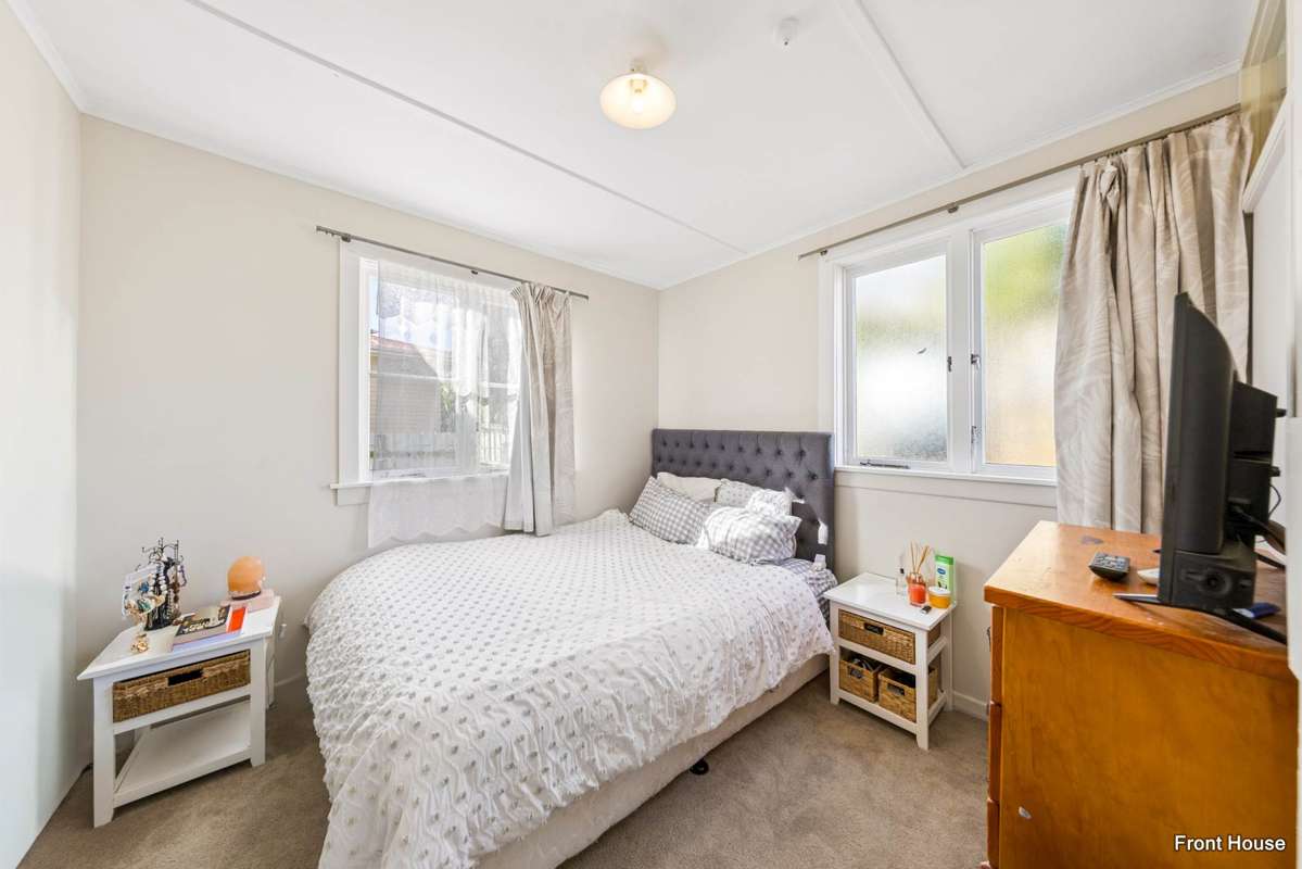 14 Fields Road_4