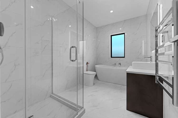 31 Korowhiti Road Clarks Beach_16