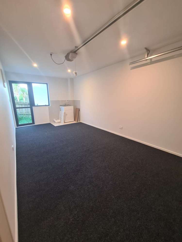 16d Sheridan Drive New Lynn_8