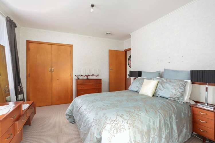 7 Cobham Crescent Kelston_10