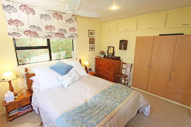 3 Dorothy Road Laingholm_8