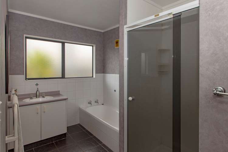 2/38 Riverbend Road Maraenui_5