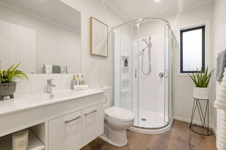 2, 3, 4/29 Palmerston Street Hamilton Central_11