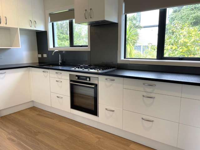 1/29 Camelot Place Glenfield_2