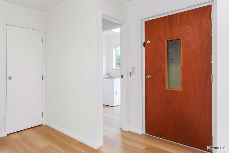 2/16 Jutland Road Takapuna_16