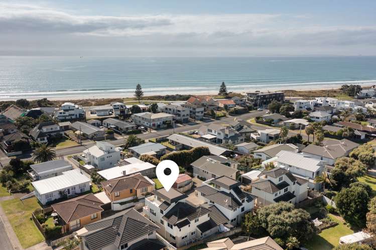 2/8 Aberdeen Street Mount Maunganui_1