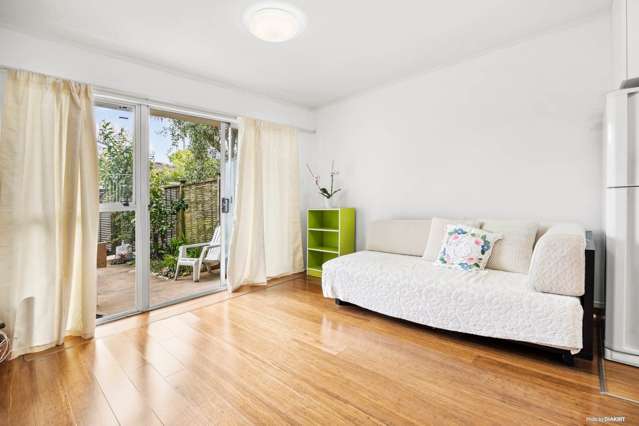 1/4 Owens Road Epsom_2