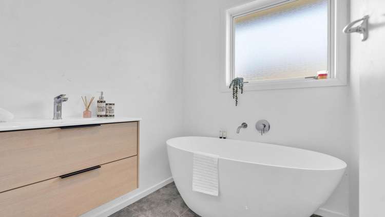 41 Rowan Avenue Aranui_9