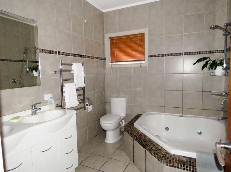 68 Crampton Road Reefton_9