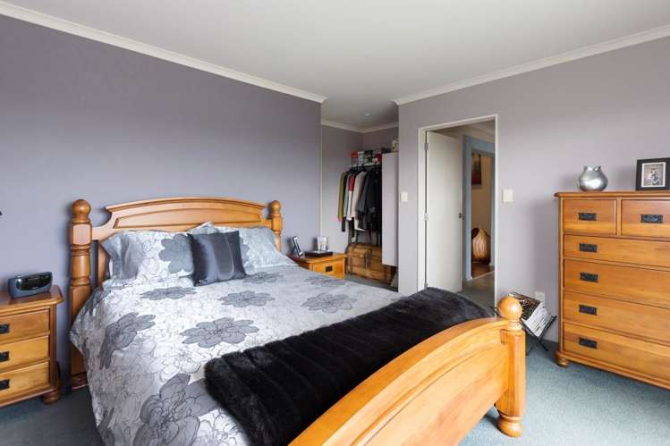 11 Aurora Avenue Welcome Bay_10