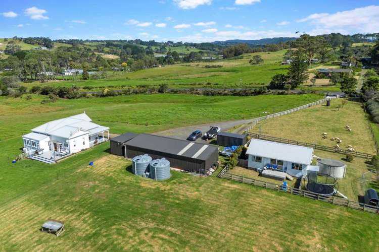 38 Hunter Road Taupaki_23